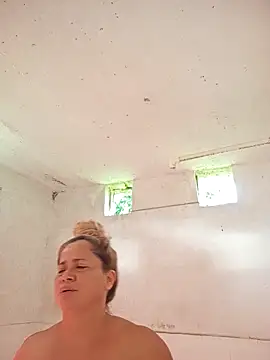 Snapshot of natally_ross21 chatting on October 18, 2025, 11:45 am natally ross21 online show from October 18, 2025, 11:45 am