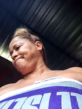 Snapshot of natally_ross21 chatting on October 13, 2025, 11:34 am natally ross21 online show from October 13, 2025, 11:34 am