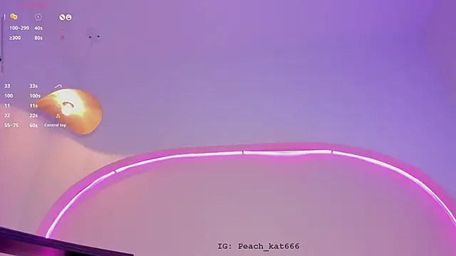 katiepeach  online show from February 21, 2025, 3:54 pm