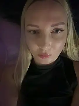 Snapshot of Aleksandrakis chatting on October 9, 2025, 10:38 am Aleksandrakis online show from October 9, 2025, 10:38 am