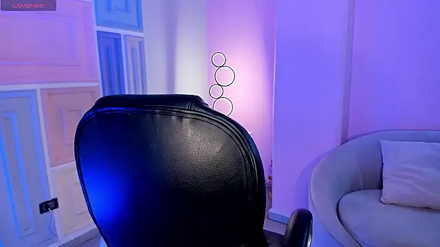 Snapshot of SamanthaKlein_ chatting on October 11, 2025, 7:26 pm SamanthaKlein  online show from October 11, 2025, 7:26 pm