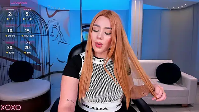 Snapshot of SamanthaKlein_ chatting on October 5, 2025, 3:41 am SamanthaKlein  online show from October 5, 2025, 3:41 am