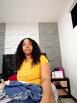 Snapshot of AmbarthSmiith2 chatting on February 20, 2026, 4:42 pm AmbarthSmiith2 online show from February 20, 2026, 4:42 pm