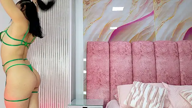 Snapshot of kendal_rossi chatting on February 4, 2026, 12:00 pm kendal rossi online show from February 4, 2026, 12:00 pm