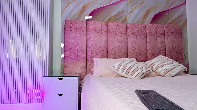 Snapshot of kendal_rossi chatting on February 3, 2026, 11:59 am kendal rossi online show from February 3, 2026, 11:59 am