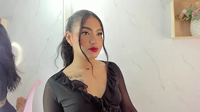 sabrinahimss online show from September 23, 2025, 9:33 pm