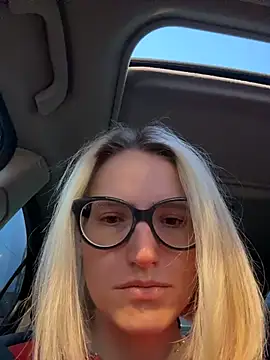 Sexy Sweets online show from November 9, 2025, 1:37 pm