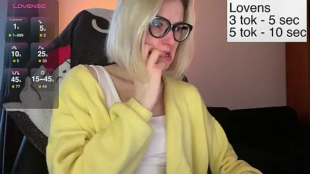 Sexy Sweets online show from November 26, 2025, 12:27 pm