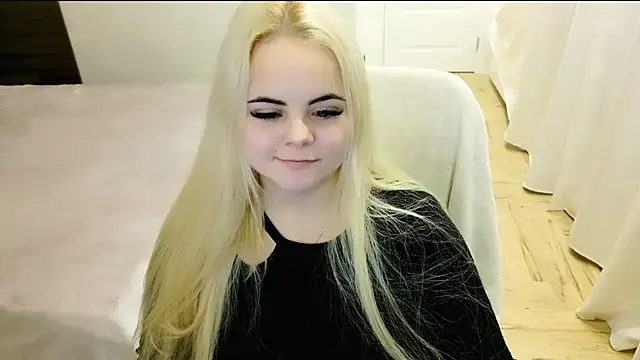 lovely-eyes online show from January 21, 2025, 8:54 pm