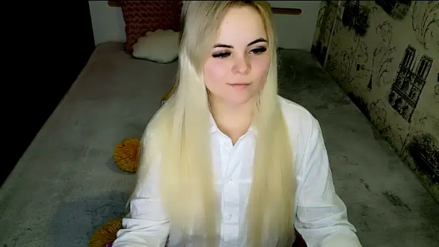 lovely-eyes online show from May 28, 2026, 7:09 pm