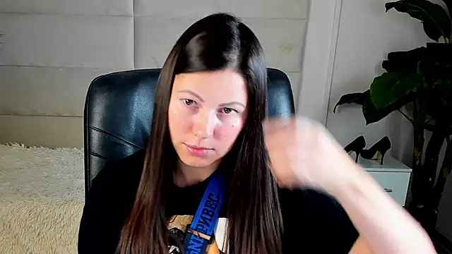 Snapshot of Dana__dom chatting on October 18, 2025, 1:40 am Dana dom online show from October 18, 2025, 1:40 am