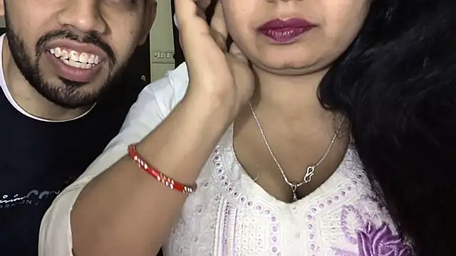 Gulaboo bhabi online show from February 14, 2025, 2:44 pm