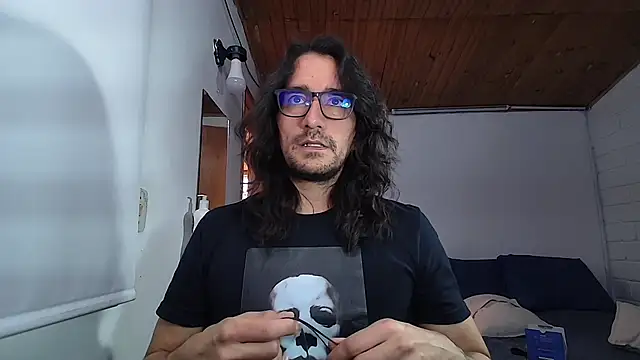 RustyGray online show from December 3, 2024, 7:17 pm
