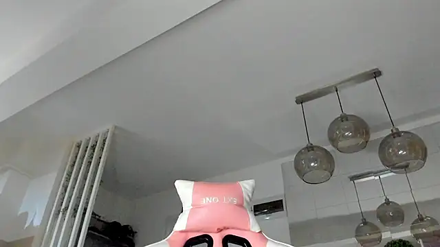 IreneVON online show from September 25, 2025, 3:01 am