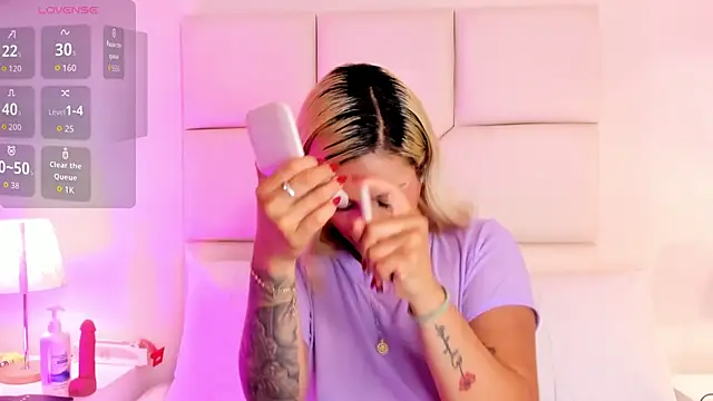 Emily robertss online show from January 6, 2026, 7:40 pm