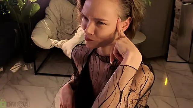 Eva Natsumi online show from November 15, 2025, 5:17 pm