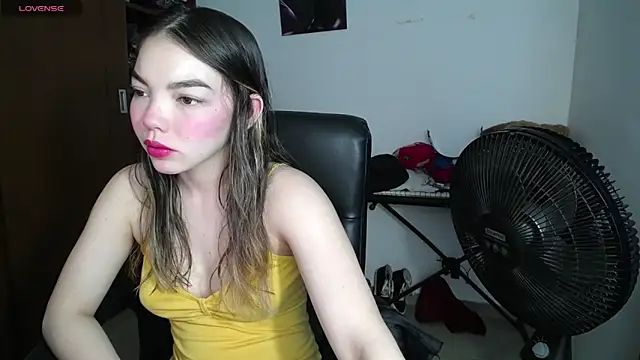 Snapshot of venelope1 chatting on February 16, 2025, 10:44 pm venelope1 online show from February 16, 2025, 10:44 pm