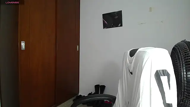 Snapshot of venelope1 chatting on March 15, 2025, 1:30 am venelope1 online show from March 15, 2025, 1:30 am