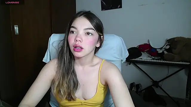 Snapshot of venelope1 chatting on February 17, 2025, 1:47 am venelope1 online show from February 17, 2025, 1:47 am