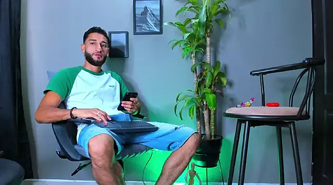 Damian 022 online show from March 3, 2025, 4:58 pm