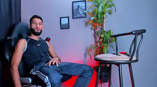 Damian 022 online show from December 20, 2024, 3:31 pm