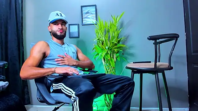 Damian 022 online show from October 25, 2025, 2:17 pm