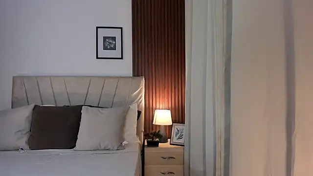 angeli sexi online show from March 8, 2026, 1:22 am