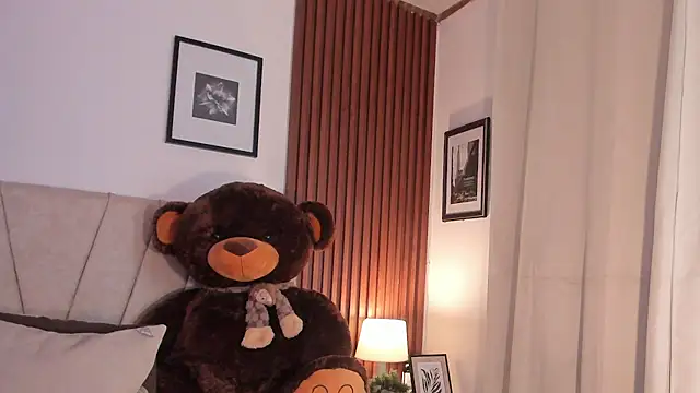 angeli sexi online show from April 9, 2026, 1:51 am