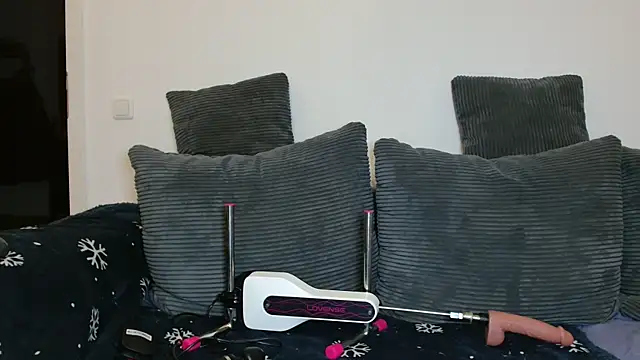 Jasmin-White online show from January 7, 2026, 4:56 pm