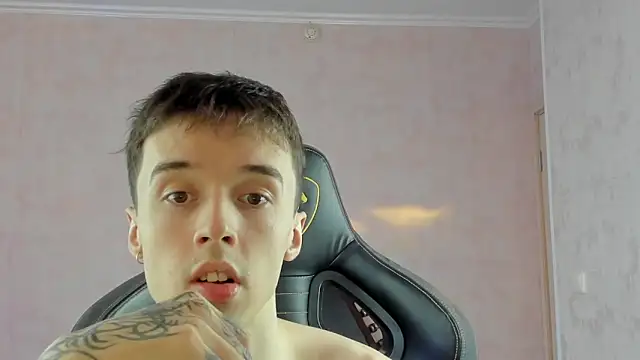 MasonWarholl online show from March 27, 2026, 3:24 pm