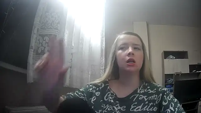 Snapshot of ViolaCandy chatting on October 23, 2025, 6:01 am ViolaCandy online show from October 23, 2025, 6:01 am