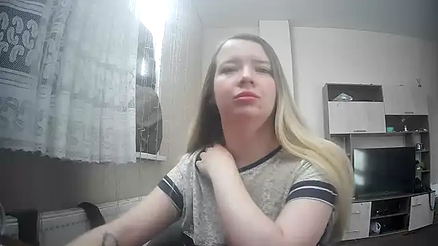 Snapshot of ViolaCandy chatting on October 25, 2025, 4:44 am ViolaCandy online show from October 25, 2025, 4:44 am