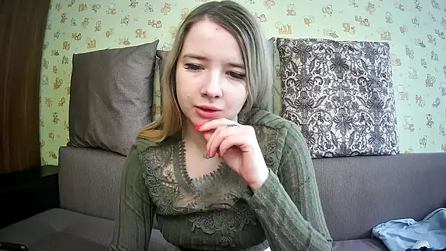 Snapshot of ViolaCandy chatting on March 11, 2025, 5:46 am ViolaCandy online show from March 11, 2025, 5:46 am