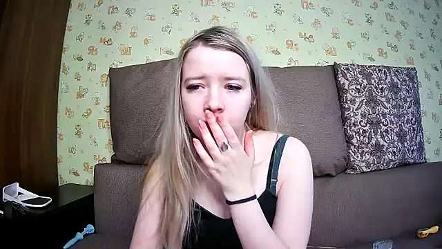 Snapshot of ViolaCandy chatting on January 17, 2025, 5:11 am ViolaCandy online show from January 17, 2025, 5:11 am