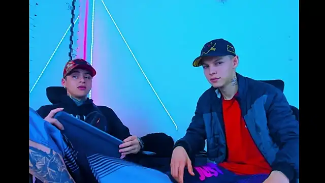 Snapshot of HOT_boy2025 chatting on September 19, 2025, 5:22 am HOT boy2025 online show from September 19, 2025, 5:22 am