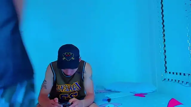 HOT boy2025 online show from January 31, 2025, 2:39 pm