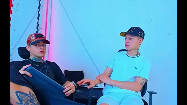 Snapshot of HOT_boy2025 chatting on September 24, 2025, 9:05 am HOT boy2025 online show from September 24, 2025, 9:05 am