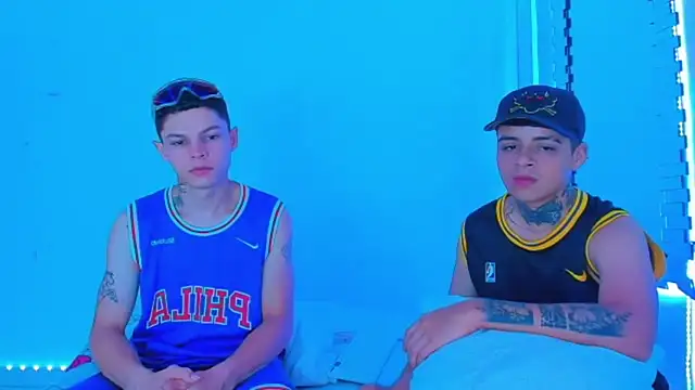 HOT boy2025 online show from February 2, 2025, 4:15 am