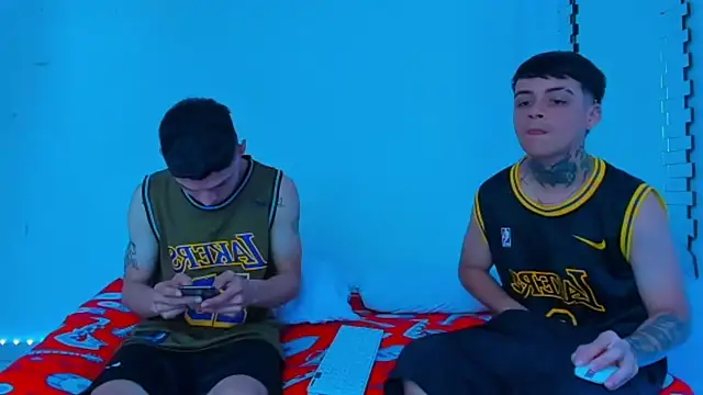 HOT boy2025 online show from January 18, 2025, 7:04 pm
