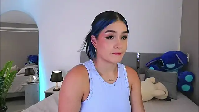 Snapshot of AnnyHizzle chatting on September 25, 2025, 11:22 pm AnnyHizzle online show from September 25, 2025, 11:22 pm