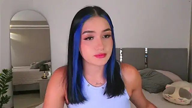 Snapshot of AnnyHizzle chatting on September 16, 2025, 12:55 am AnnyHizzle online show from September 16, 2025, 12:55 am