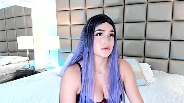 Snapshot of AnnyHizzle chatting on March 14, 2025, 9:32 pm AnnyHizzle online show from March 14, 2025, 9:32 pm