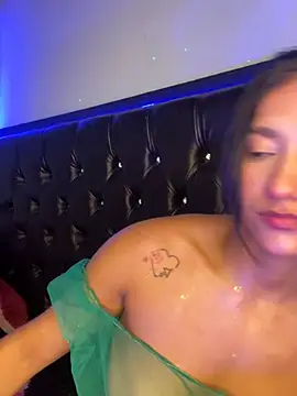 Snapshot of mailyreid chatting on March 18, 2025, 4:18 am mailyreid online show from March 18, 2025, 4:18 am