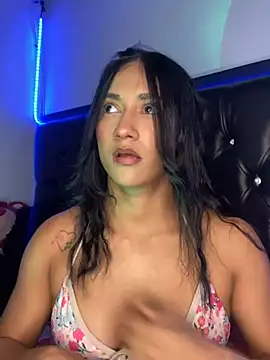 Snapshot of mailyreid chatting on March 13, 2025, 3:33 am mailyreid online show from March 13, 2025, 3:33 am