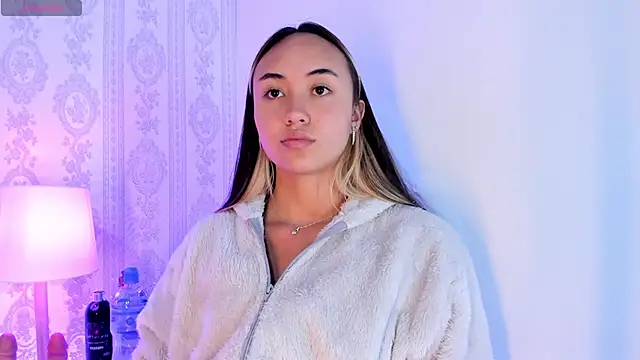 Snapshot of liaa_18 chatting on October 24, 2025, 3:05 am liaa 18 online show from October 24, 2025, 3:05 am