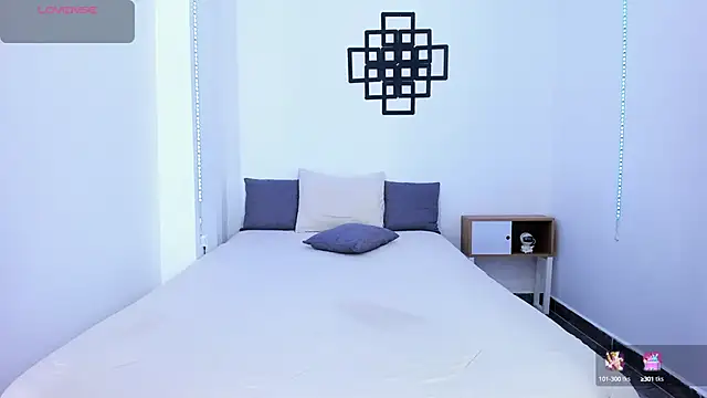 Tinny and Candy online show from September 23, 2025, 10:22 am