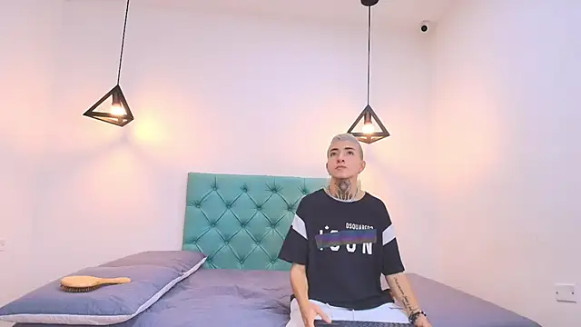 Tinny and Candy online show from February 27, 2025, 1:28 pm