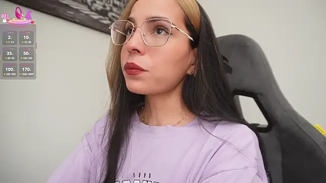 Snapshot of little-eli chatting on October 28, 2025, 7:13 pm little-eli online show from October 28, 2025, 7:13 pm