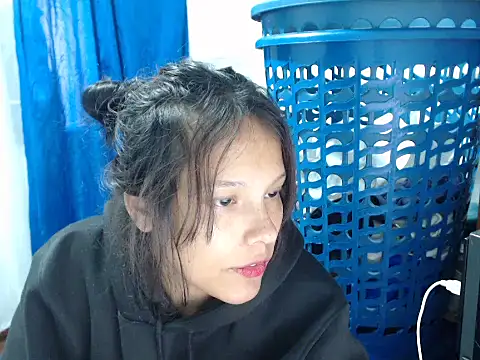 home vlak online show from May 5, 2026, 10:13 pm