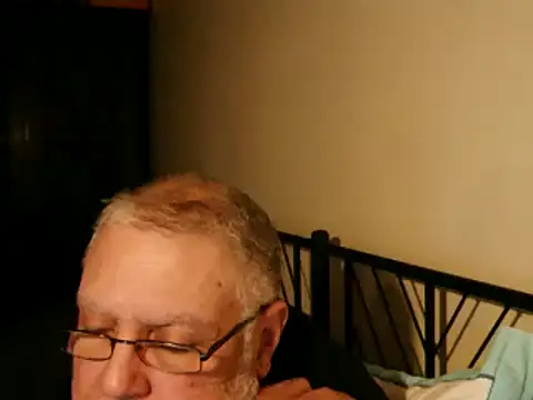 100Tauros online show from September 28, 2025, 9:00 pm